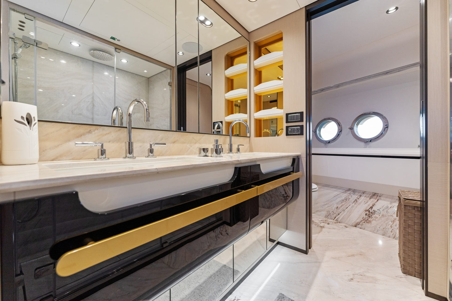 88' Azimut