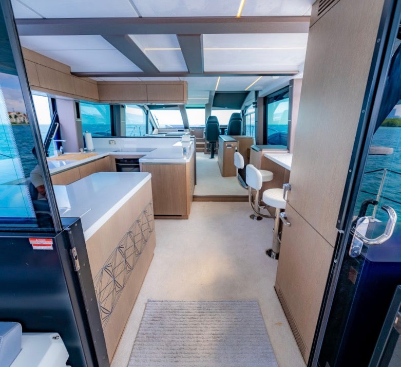 2021 68” Galeon