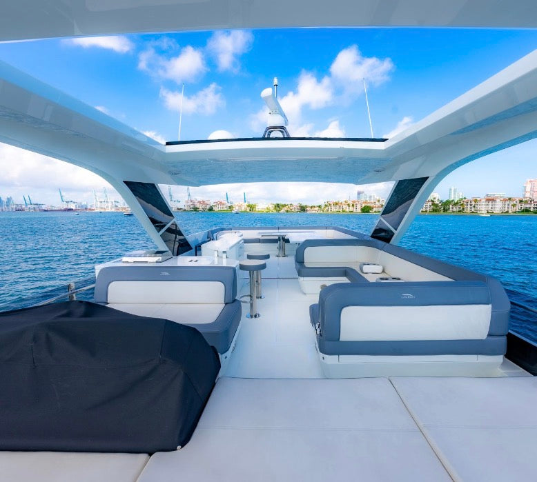 2021 68” Galeon