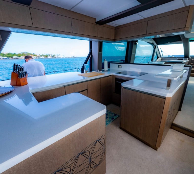 2021 68” Galeon