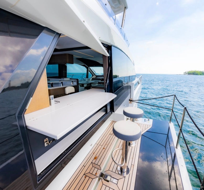 2021 68” Galeon
